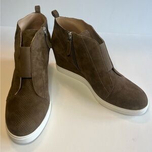 ⭐️Linea Paolo Felicia Brown Suede Wedge Ankle Zip Booties Size 10.5